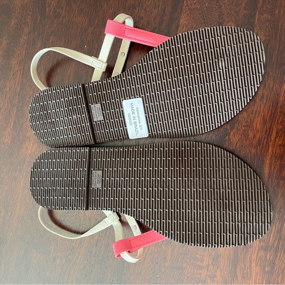 Havaianas t-strap sandal thong size 37 new without box blue pink gold 7.5 - Picture 5 of 5